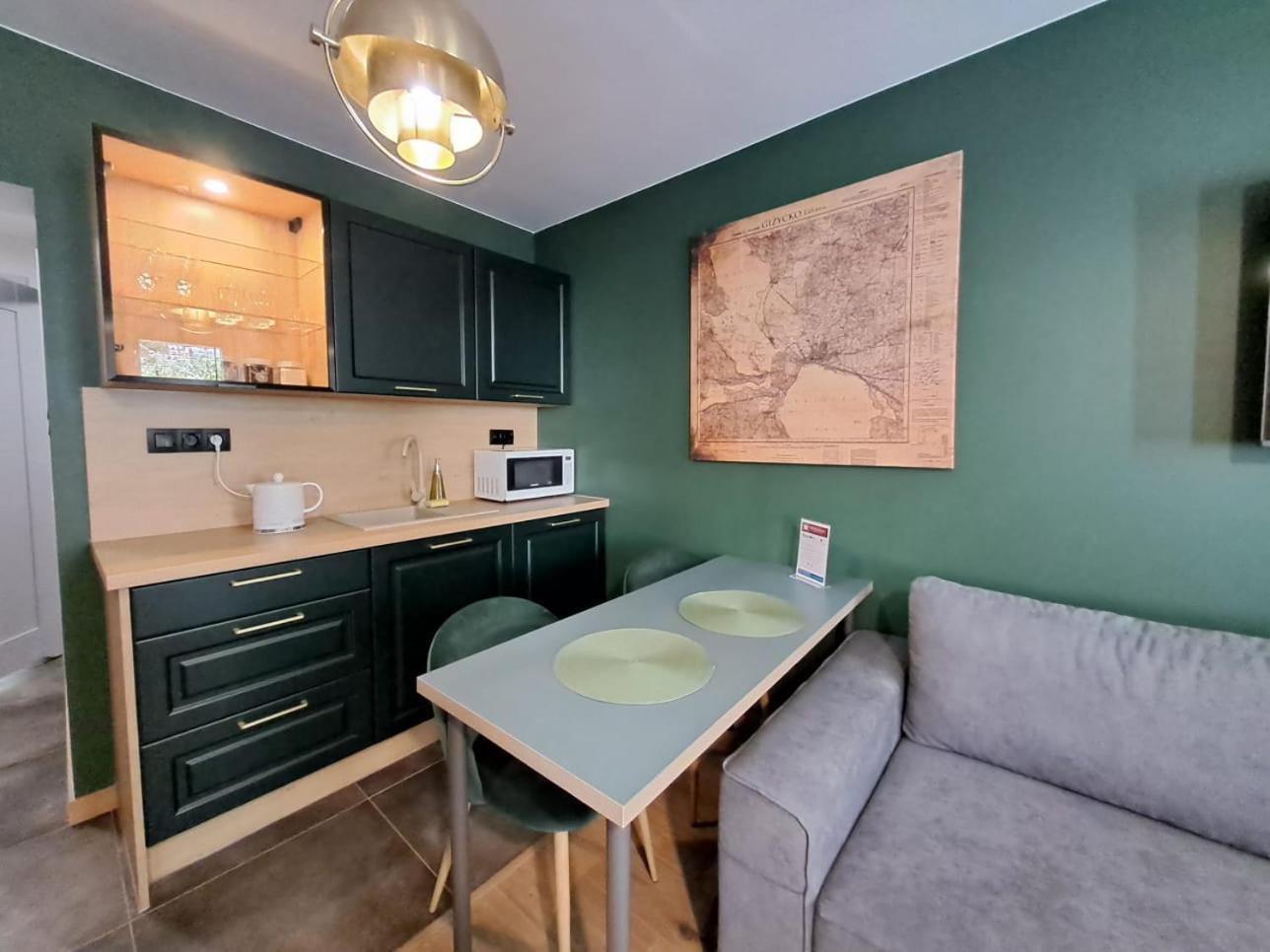 גיז'יצקו Dk Apartamenty Hotelove מראה חיצוני תמונה